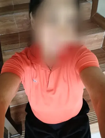 Chantal, 40
