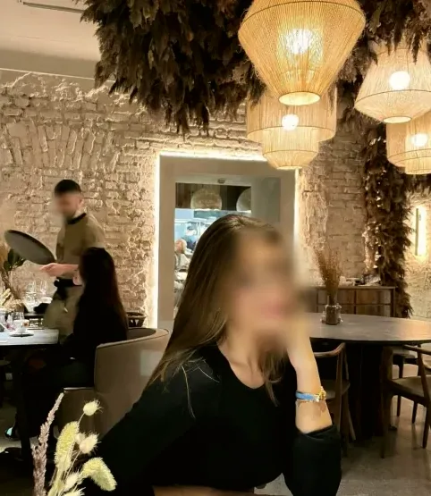 Elin, 25