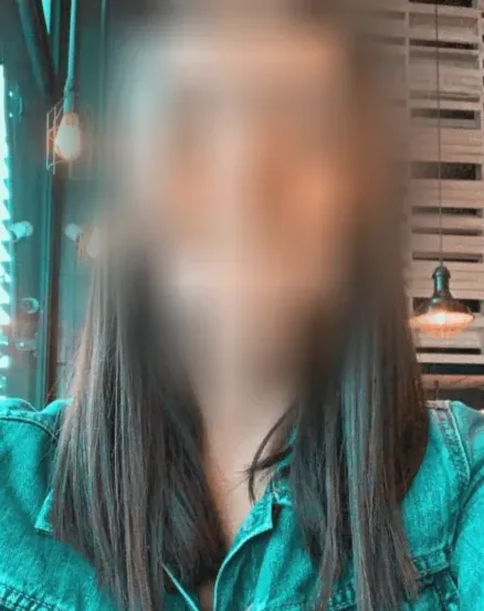 Meryem, 24