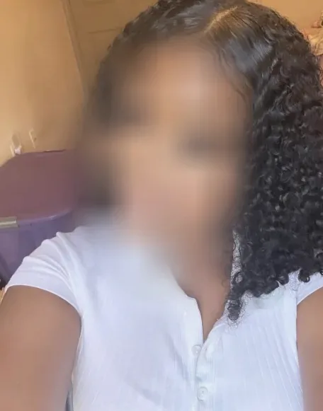 Wendy, 20